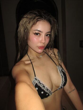 Full leaked Valeria tran private onlyfans photo