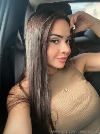 valeriacruzz