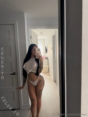 Full leaked Valerie cossette private onlyfans photo