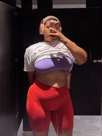 Full leaked Valeriezun private onlyfans photo