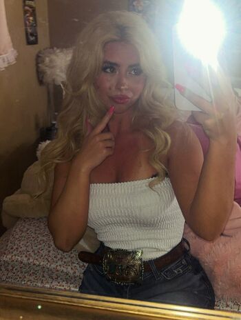 Full leaked Valianna rose private onlyfans photo