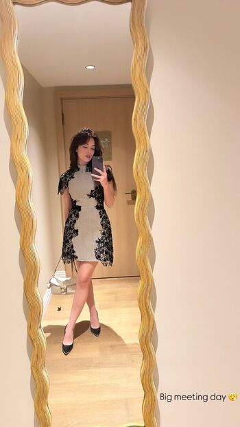 Full leaked Valkyrae page private onlyfans photo