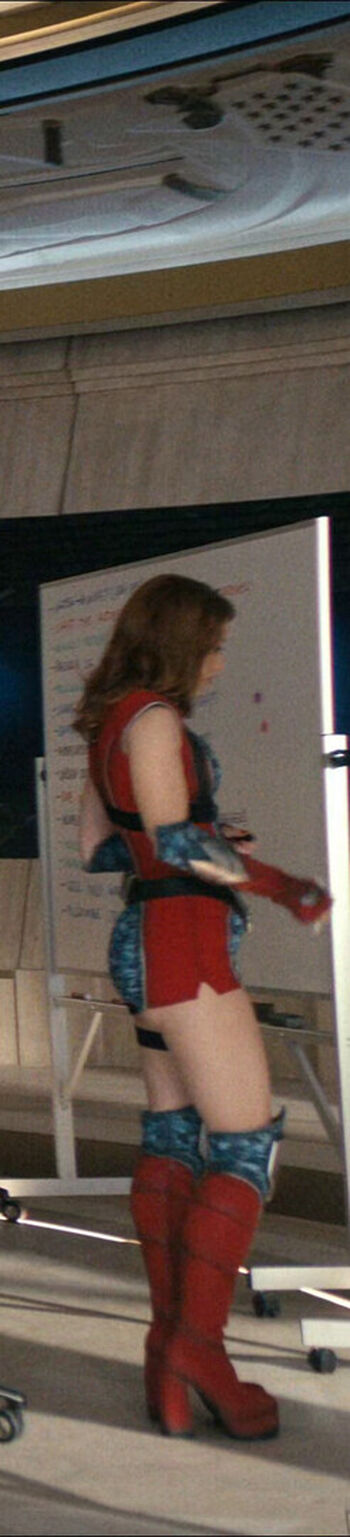 Valorie Curry