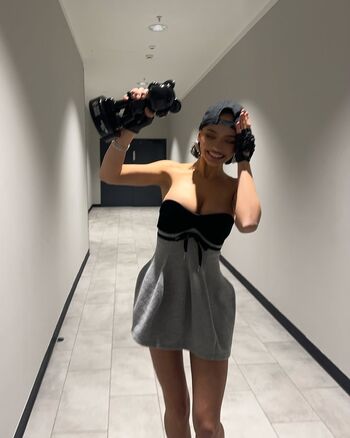 Full leaked Valya karnaval page private onlyfans photo