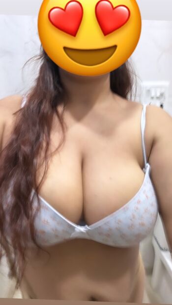 Full leaked Vandana pathak private onlyfans photo
