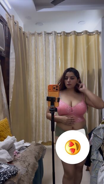 Full leaked Vandana pathak private onlyfans photo