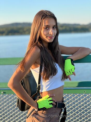 Full leaked Vanessa alessia private onlyfans photo