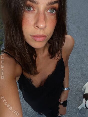 Full leaked Vanessa mai page private onlyfans photo