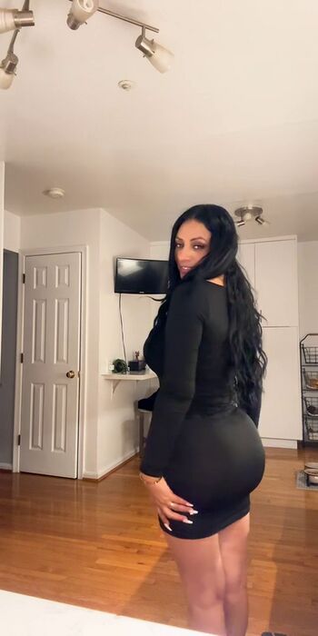 Full leaked Vanessalucia private onlyfans photo