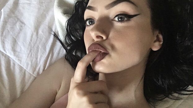 Full leaked Vanillla pussy page private onlyfans photo