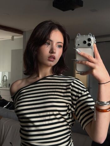Full leaked Vekshy private onlyfans photo