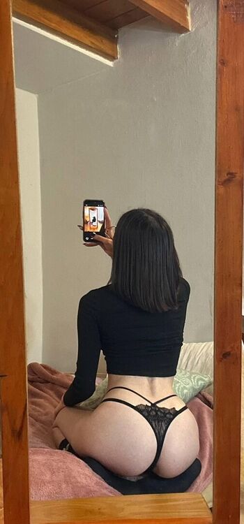 Full leaked Velvetuproarz private onlyfans photo