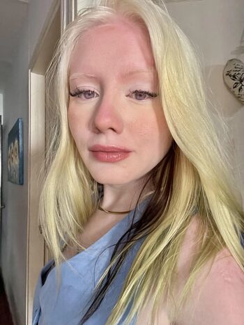Full leaked Velvetvalen private onlyfans photo