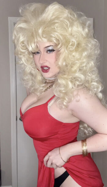 Full leaked Venom wifey page private onlyfans photo