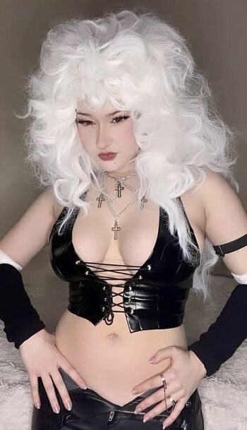 Full leaked Venom wifey page private onlyfans photo