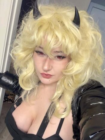 Venom.wifey