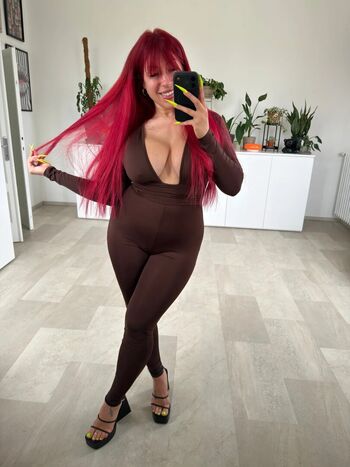 Full leaked Venusclad private onlyfans photo