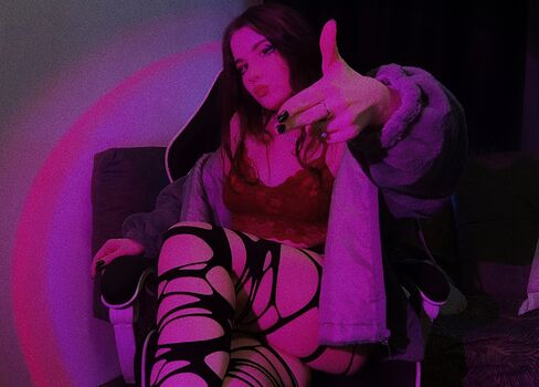 Full leaked Peachymilky/ private onlyfans photo