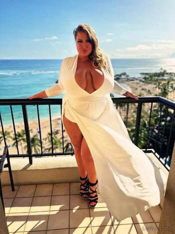 Full leaked Veronica jasmine private onlyfans photo