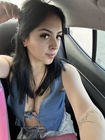Full leaked Viannneyyyyy private onlyfans photo