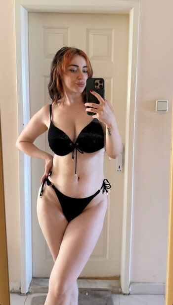 Full leaked Vibezgizem private onlyfans photo