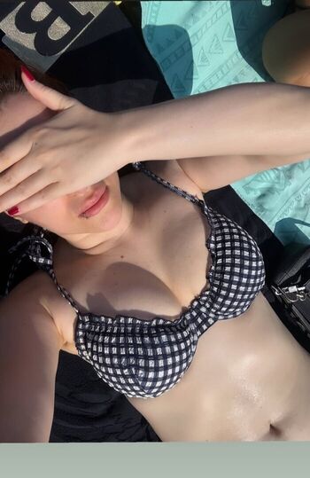 Full leaked Vibezgizem private onlyfans photo