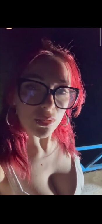 Full leaked Vibezgizem private onlyfans photo