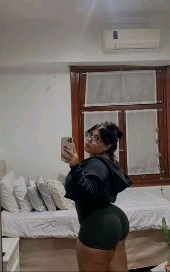 Full leaked Vicky zoto private onlyfans photo