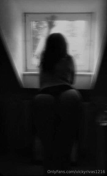 vickyrivas1216