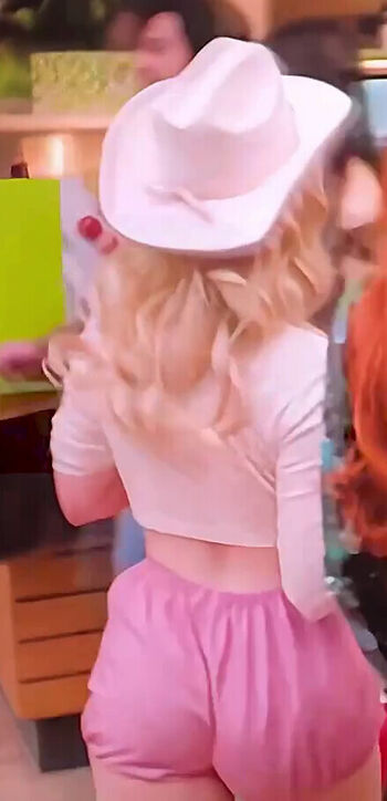 Full leaked Victoria pedretti private onlyfans photo