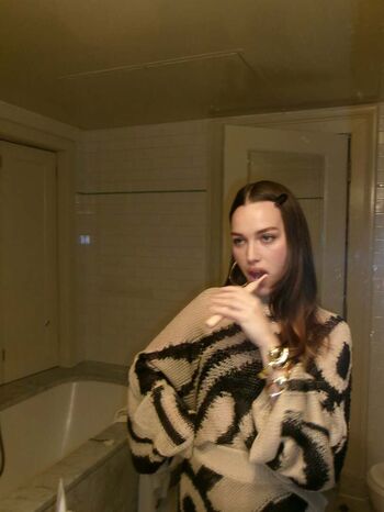 Full leaked Victoria pedretti private onlyfans photo