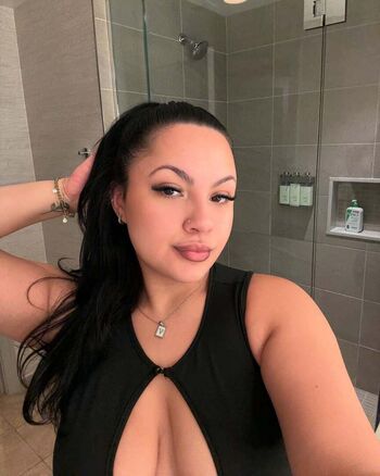 Full leaked Victoria page private onlyfans photo