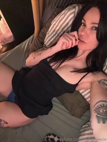 Full leaked Vikki blows private onlyfans photo
