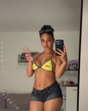 Full leaked Vinoschh private onlyfans photo