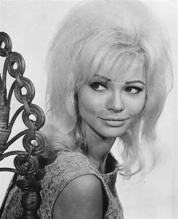 Full leaked Vintage starlets page private onlyfans photo