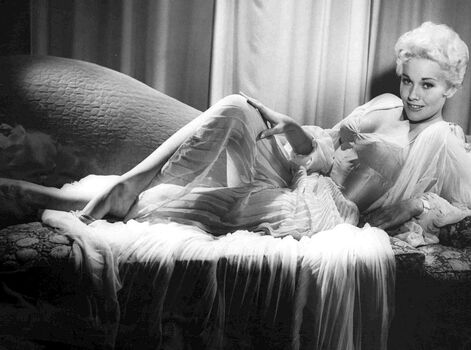 Full leaked Vintage starlets page private onlyfans photo