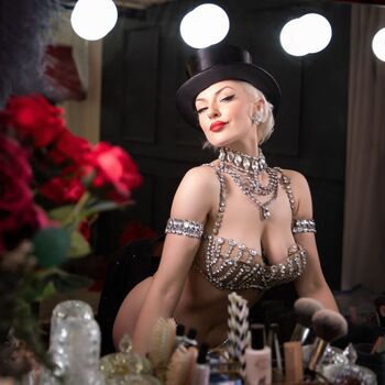 Full leaked Vintage page private onlyfans photo