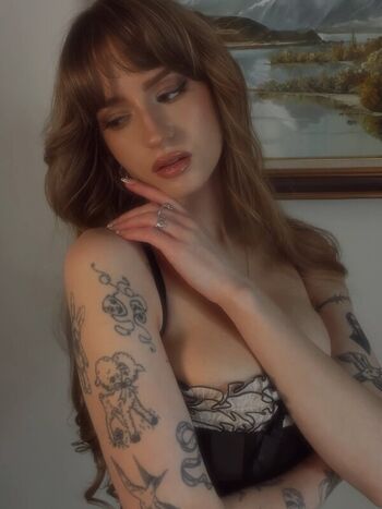Full leaked Vintageswanmaiden private onlyfans photo