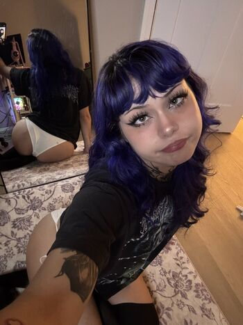 Full leaked Violetminds private onlyfans photo