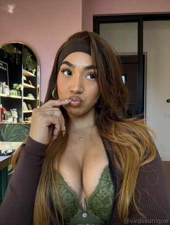 Full leaked Virdiisunique private onlyfans photo
