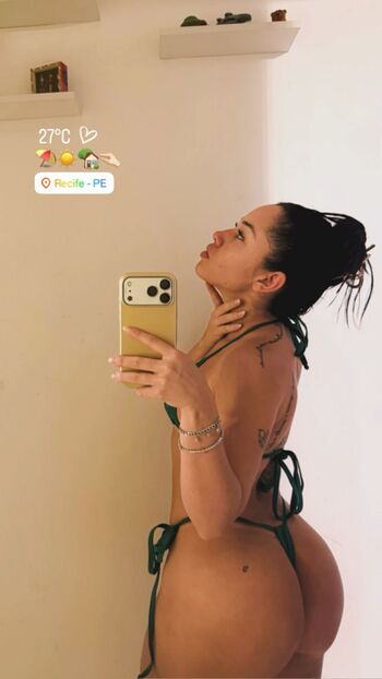 Vitoria Kelly