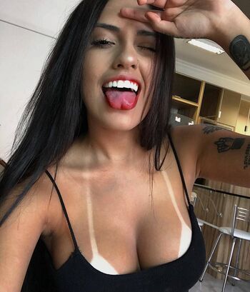 Full leaked Vitoria marcilio private onlyfans photo