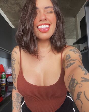 Full leaked Vitoria marcilio private onlyfans photo