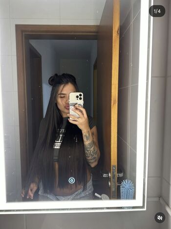 Full leaked Vitria carolina private onlyfans photo