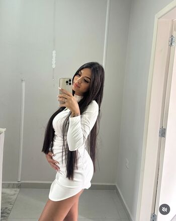 Full leaked Vitria carolina private onlyfans photo