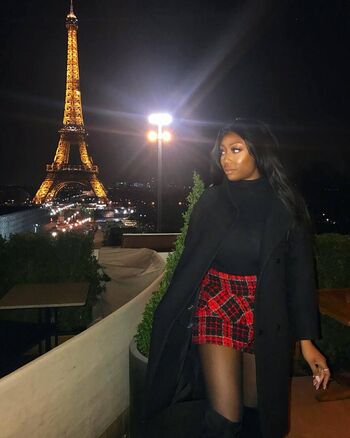 Full leaked Vivi private onlyfans photo