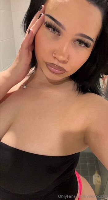 Full leaked Vivixoxoxo private onlyfans photo