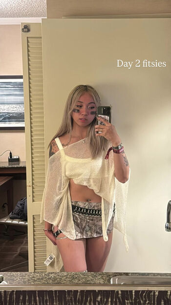 Full leaked Vivntrn abg page private onlyfans photo