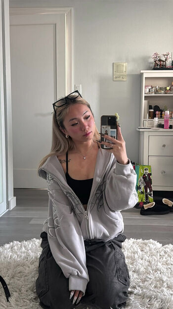 Full leaked Vivntrn abg page private onlyfans photo