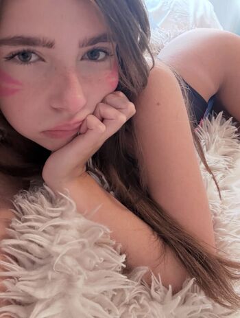 Full leaked Vivylue private onlyfans photo